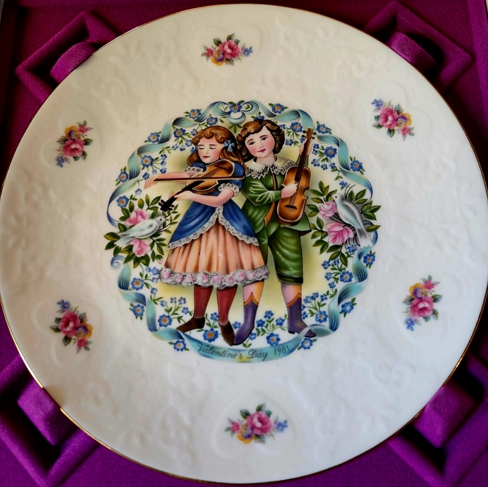 Royal Doulton Valentine's Day Collector Plate